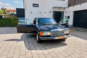 Bild 61/99 von Mercedes-Benz 230 CE (1983)
