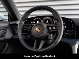 Obraz 6/31 pojazdu Porsche Taycan 4S Sport Turismo (2026)