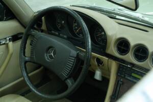 Image 36/50 de Mercedes-Benz 450 SLC 5,0 (1978)