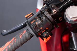 Image 34/46 of Ducati DUMMY (1989)