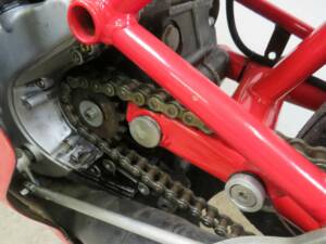 Afbeelding 25/43 van Ducati 600 TT2 (1982)