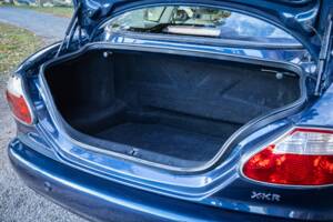 Bild 6/27 von Jaguar XKR (2001)