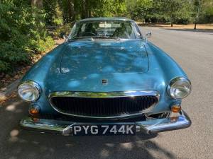 Image 13/38 of Volvo 1800 ES (1972)