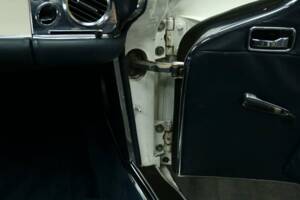 Immagine 27/50 di Mercedes-Benz 280 SL (1968)