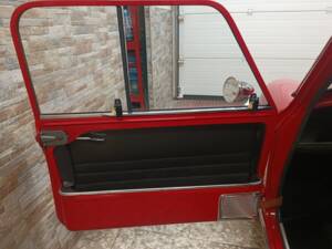 Image 32/77 of Austin Mini 850 (1965)