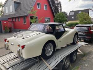 Image 11/11 of Triumph TR 3A (1961)