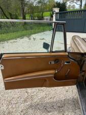 Image 6/8 de Mercedes-Benz 280 SE 3,5 (1971)