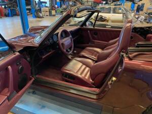 Bild 17/23 von Porsche 911 Carrera 4 (1992)