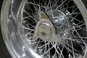 Image 12/16 de Ferrari 365 GT 2+2 (1968)