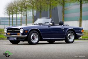 Image 1/42 de Triumph TR 6 PI (1972)