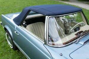 Bild 12/16 von Mercedes-Benz 280 SL (1968)