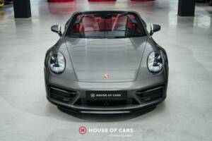Image 3/25 of Porsche 911 Carrera 4 GTS (2022)