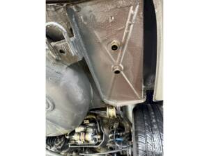 Image 29/36 of Mercedes-Benz 560 SL (1988)