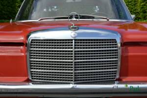 Bild 45/50 von Mercedes-Benz 230/6 (1973)