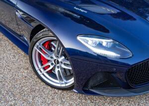 Immagine 40/50 di Aston Martin DBS Superleggera (2018)