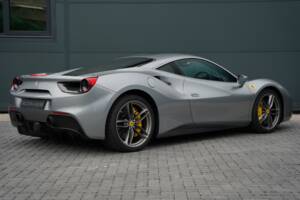 Image 5/50 de Ferrari 488 GTB (2019)