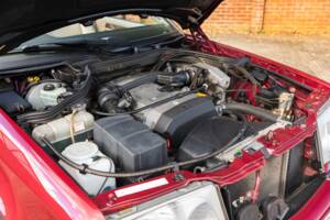 Bild 29/33 von Mercedes-Benz E 220 (1994)