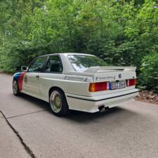 Image 7/70 of BMW M3 (1990)