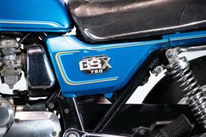 Bild 25/50 von Suzuki DUMMY (1981)