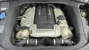 Image 43/50 of Porsche Cayenne Turbo (2007)