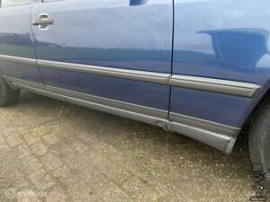 Bild 18/50 von Mercedes-Benz 300 E (1986)