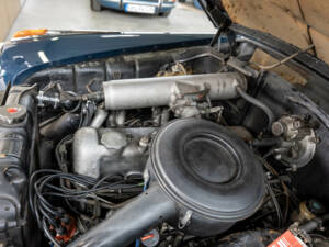Image 17/33 of Mercedes-Benz 220 SE (1960)