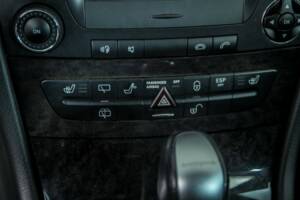 Bild 29/50 von Mercedes-Benz E 200 Kompressor T (2003)