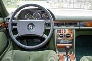 Bild 13/21 von Mercedes-Benz 280 SE (1985)