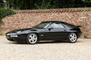 Afbeelding 47/50 van Porsche 928 GTS (1994)