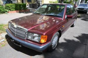 Image 1/4 of Mercedes-Benz 190 E 1.8 Avantgarde &quot;Rosso&quot; (1993)