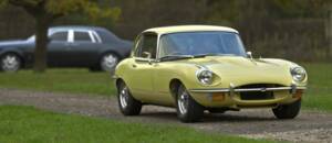 Image 15/50 de Jaguar E-Type (2+2) (1969)