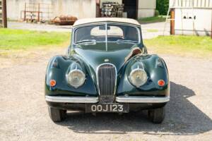 Image 36/50 of Jaguar XK 120 DHC (1954)