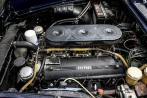 Bild 18/30 von Ferrari 330 GT 2+2 (1964)