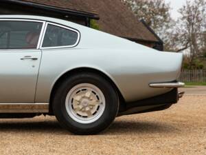 Bild 29/50 von Aston Martin V8 (1978)