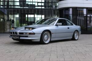 Image 1/33 of BMW 840i (1994)