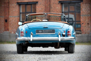 Image 4/58 de Mercedes-Benz 190 SL (1962)