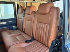 Bild 37/100 von Land Rover Defender 110 (2014)