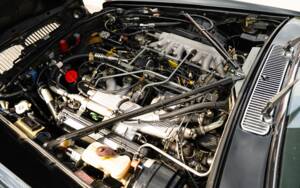 Image 36/37 of Daimler Double Six (1992)