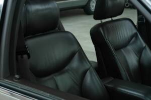 Bild 43/50 von Mercedes-Benz 300 SE (1992)