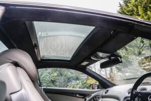 Immagine 30/46 di Mercedes-Benz SL 65 AMG (2005)