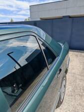 Bild 21/37 von Mercedes-Benz 200 E (1989)