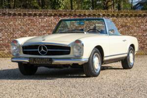 Image 25/50 of Mercedes-Benz 250 SL (1967)