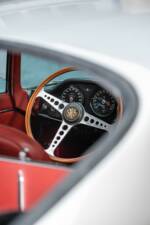 Image 39/50 of Jaguar E-Type 4.2 (1965)