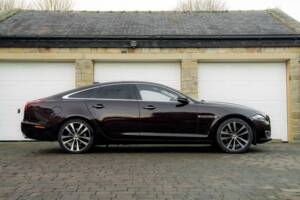 Bild 4/50 von Jaguar XJ 3.0 (2019)