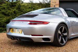 Bild 34/50 von Porsche 911 Targa 4S (2016)
