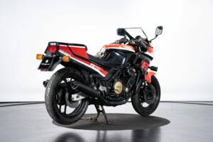 Image 4/50 of Yamaha FZ 750 (1986)