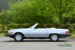Afbeelding 2/50 van Mercedes-Benz 380 SL (1983)
