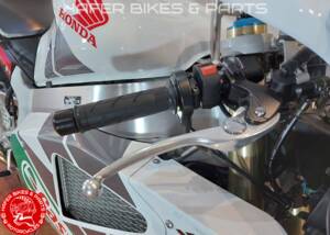 Image 22/44 of Honda VTR 1000 SP2 (2003)