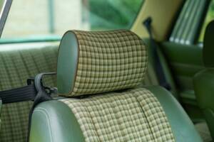 Image 34/50 of Mercedes-Benz 500 SLC (1984)