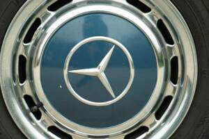Image 21/50 of Mercedes-Benz 300 SEL 3.5 (1973)
